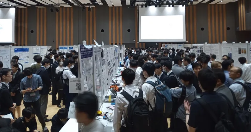 ROBOMECHポスター発表の様子