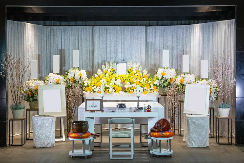 花で彩るお葬式 オリジナル祭壇(1)