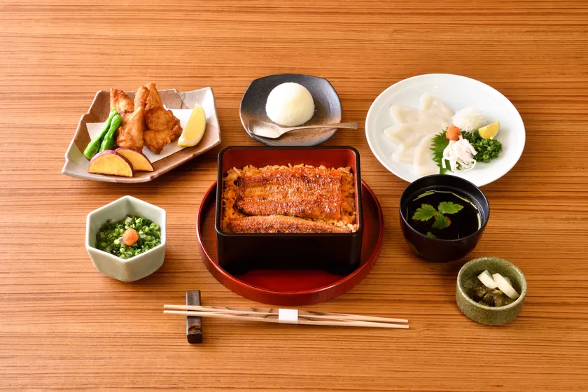 とらふぐ・うなぎ料理「国産特上玄鰻コース(竹)」