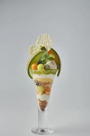 じゅわっとメロンタワーパフェ