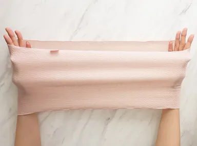 伸縮性抜群でやさしくフィット