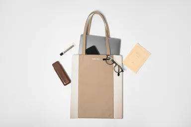 PCも入る便利なサイズ