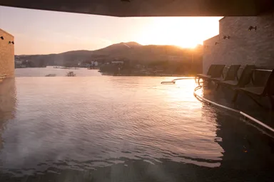 天然温泉　湖天の湯