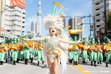 浅草サンバカーニバル1
