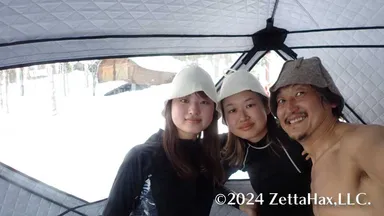 フィンランド北極圏で娘達とテントサウナ