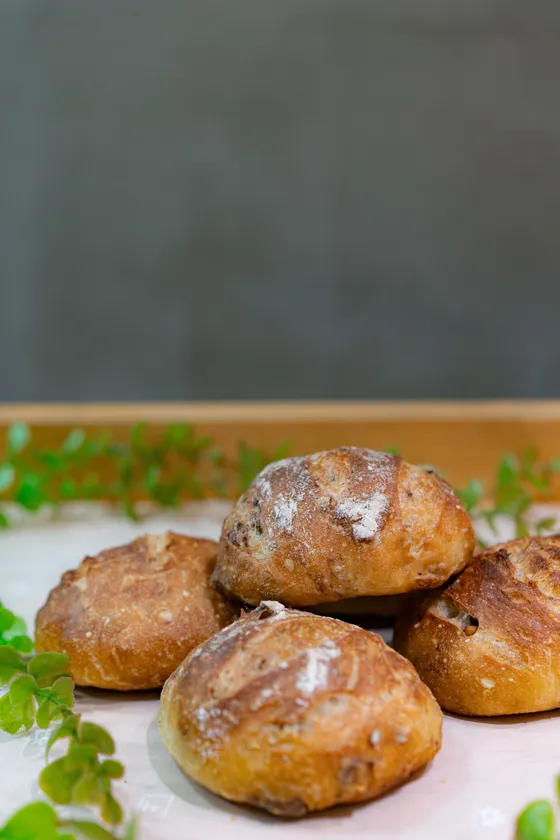 手ごねのくるみパン