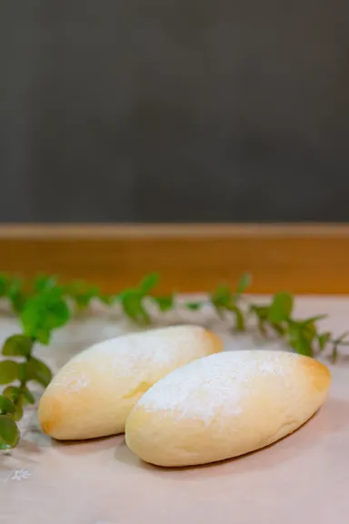 白い恋人達(自家製カスタードクリームパン)