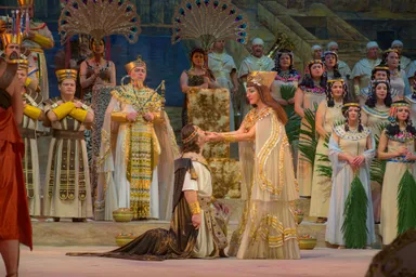 ウクライナ国立歌劇場オペラ「アイーダ」(1)