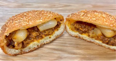 らっきょうキーマカレーパン