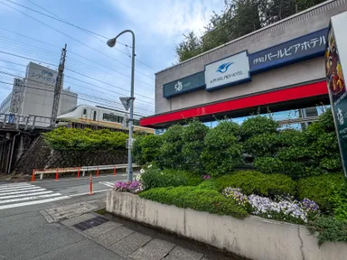 外観(線路近く)