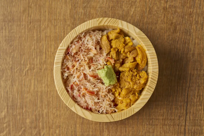 うにカニ贅沢ミニ桶丼