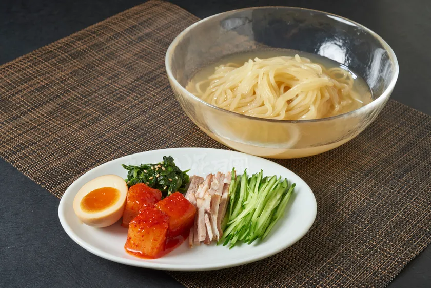 盛岡冷麺 琥珀_980円(税込)