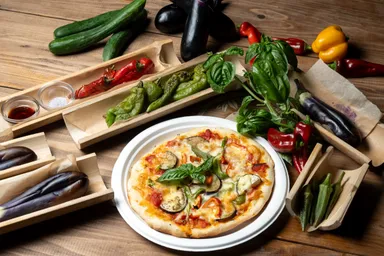 手作りピザとディナー