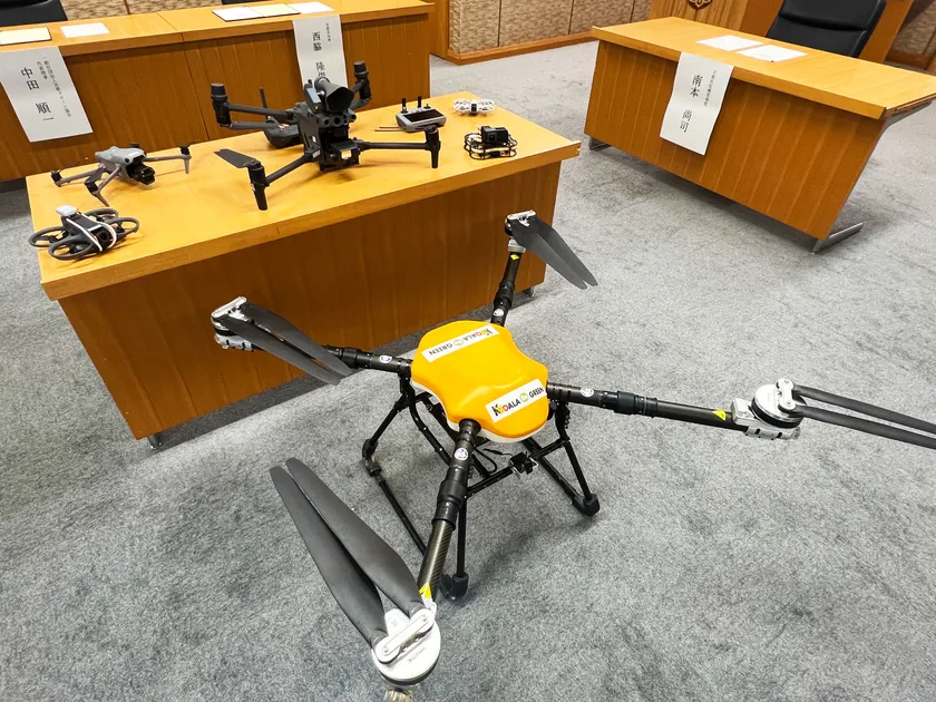 ドローン機体