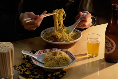 『龍が如く』コラボ九州一番星丼＆レンゲ使用例