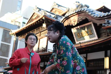 愛媛の名所 道後温泉街にも登場