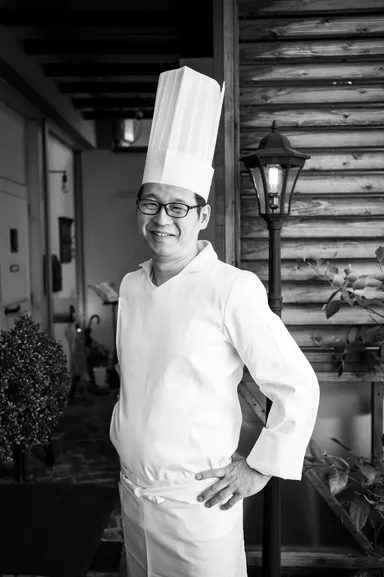 「パティスリー アングレーズ ＊フィーユ」　オーナーパティシエ 小田原 益広氏