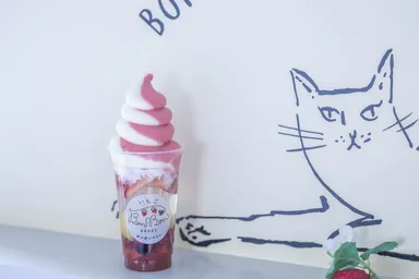 いちごとフルーツゼリーソフト