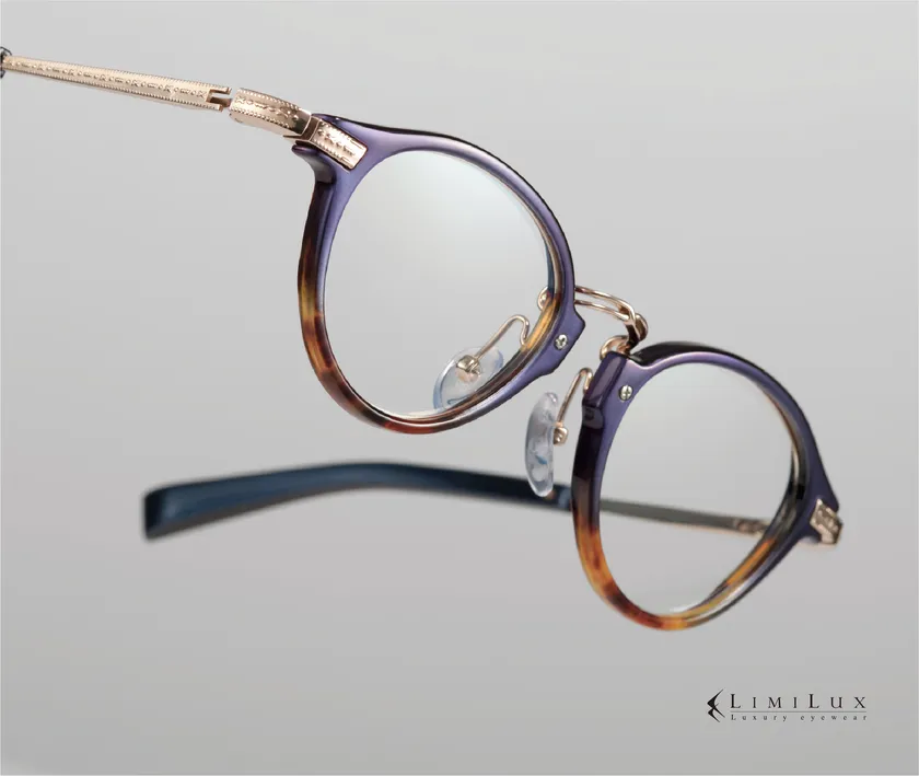 LL-10746(鼈甲、チタン、日本製)715,000円(税込)