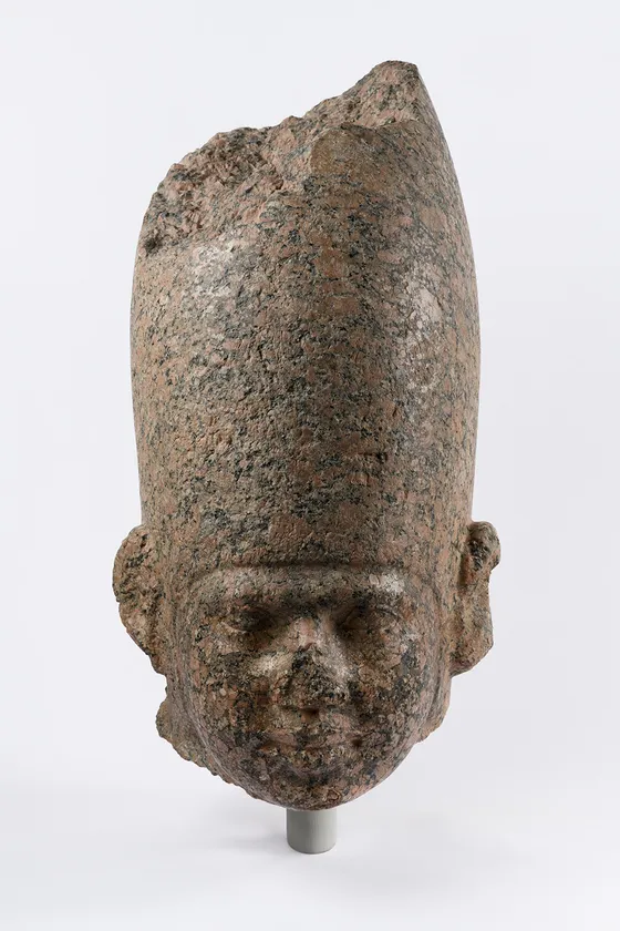 《王の頭部》前2650~前2600年頃 ブルックリン博物館蔵 Photo:Brooklyn Museum