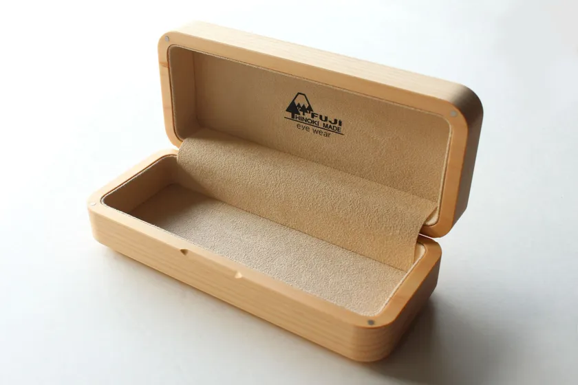 富士山ヒノキ材メガネケース