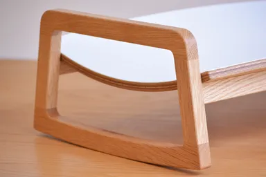 オーダー家具の技術で仕上げた脚(畳ずり)