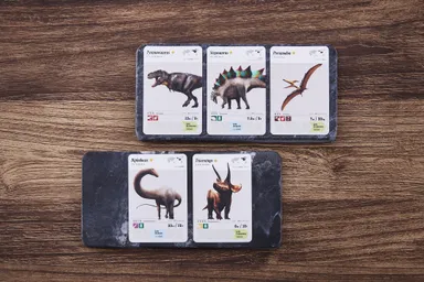 恐竜カード