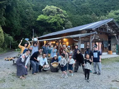 色川の住民があなたを待っています！