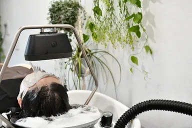 神戸ヘッドスパコース施術の様子(3)