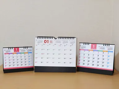 A6サイズ(左)、B6サイズ(右)との比較