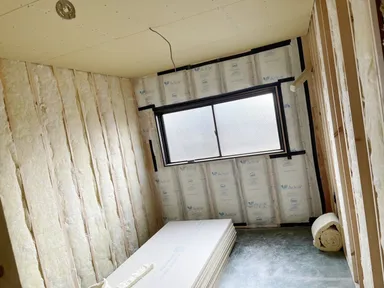 全壁面断熱材施工