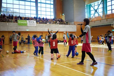 「MIFAスマイルプロジェクト」の様子