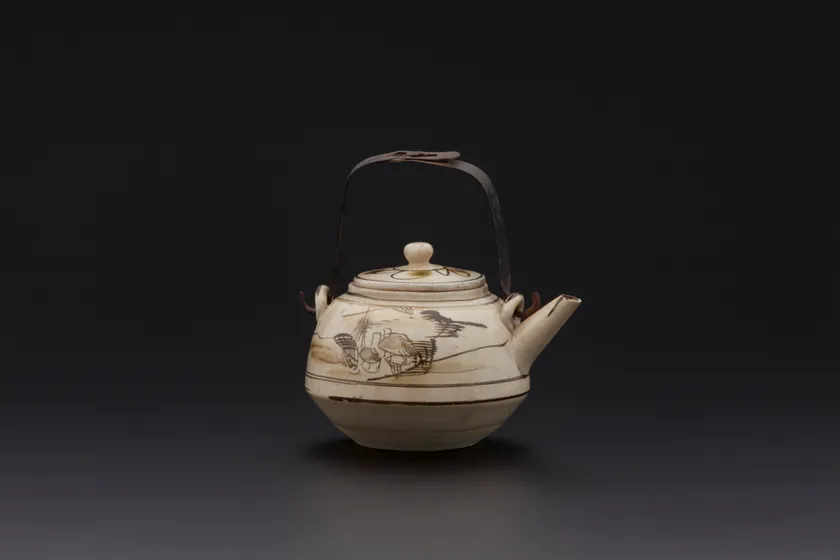 (2)信楽焼「山水土瓶」19C-20 C 個人蔵