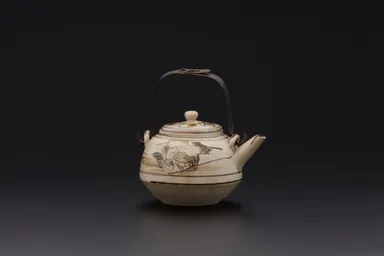 (2)信楽焼「山水土瓶」19C-20 C　個人蔵