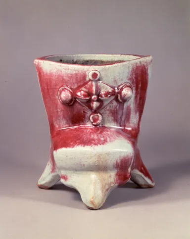 (5)河井寛次郎「辰砂貼文扁壺」1959年／昭和34年　河井寛次郎記念館蔵