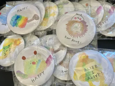 返礼品 子どもの手作り缶バッヂ