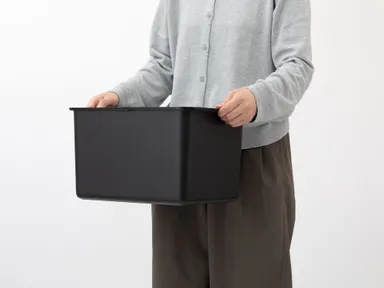 持ち運びやすい取手付き