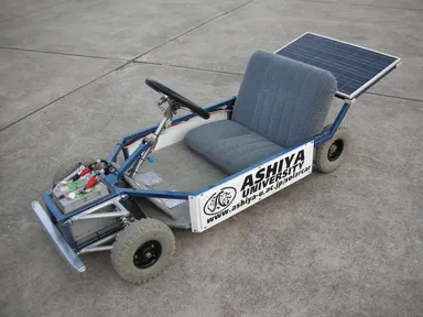 芦屋大学ソーラーカー1