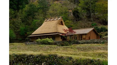 OBATAKE　新たに再生し、開業した茅葺一棟貸し(1)