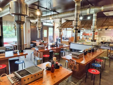 ちがさき倶楽部店内