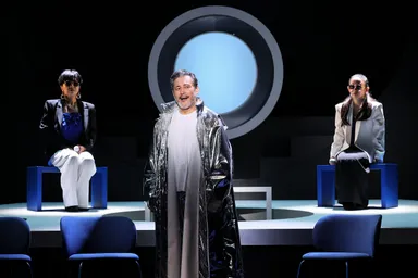 文学座公演『もうひとりのわたしへ』舞台写真(撮影：宮川舞子) 2