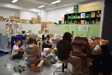 舞台美術スタッフ