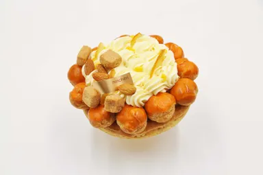 「洋菓子 モンシェリー」の「サントノーレ グラッセ」アントルメ 3,996円