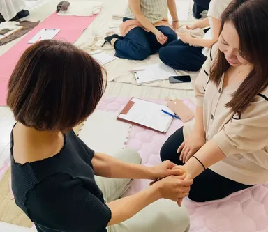 【写真(1)】全国各地にいる認定講師から実技も学べる体制を整備