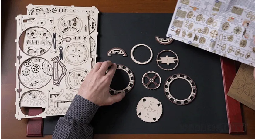 組み立てを楽しむ