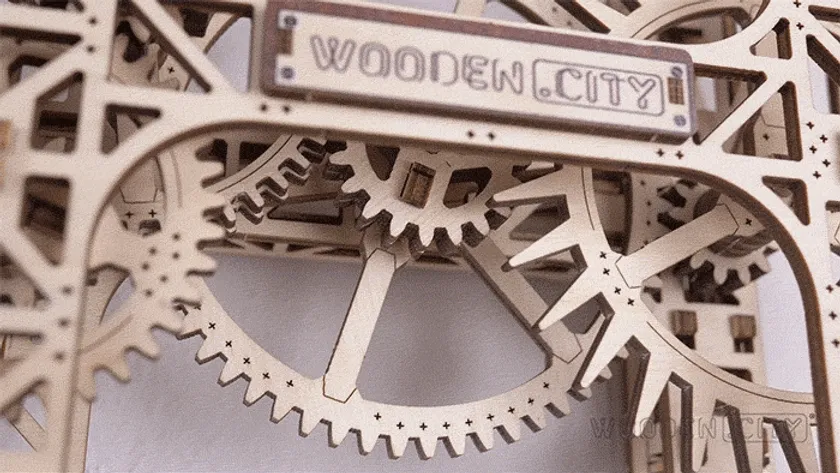 重力と歯車で、時を刻む