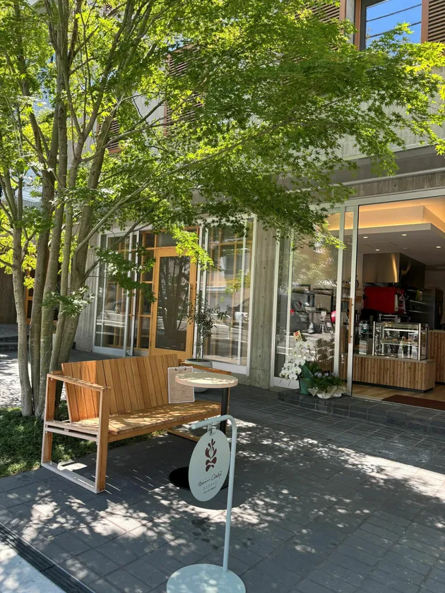 緑あふれる店舗