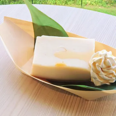 白いコーヒーくず練り