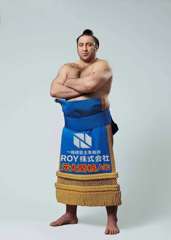 ROY株式会社公式アンバサダーに就任した元大関・栃ノ心氏