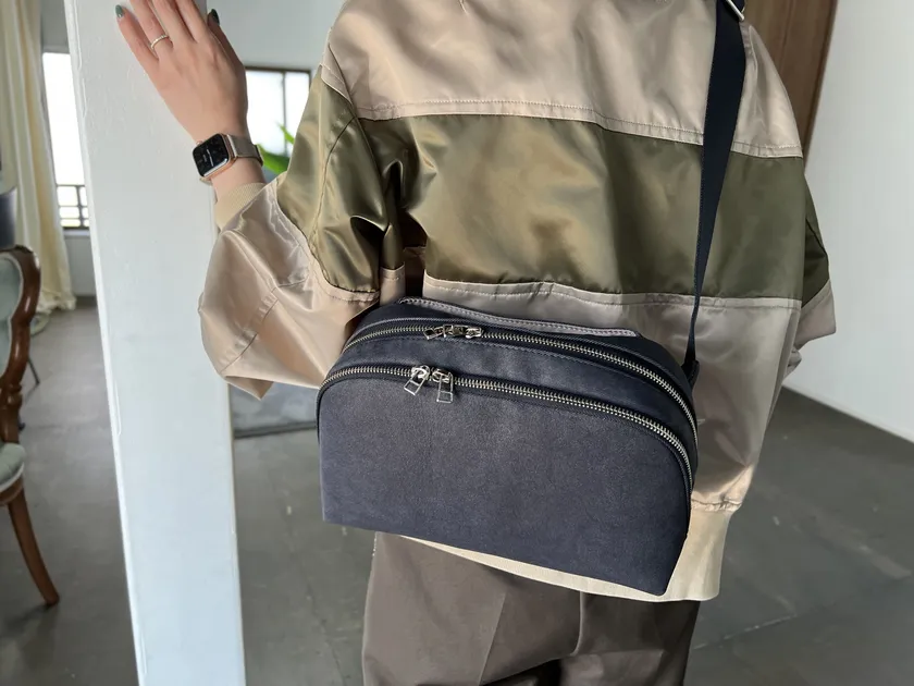 ユニセックスに使えるフォルム